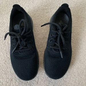 Allbirds Wool Runners back, size 7